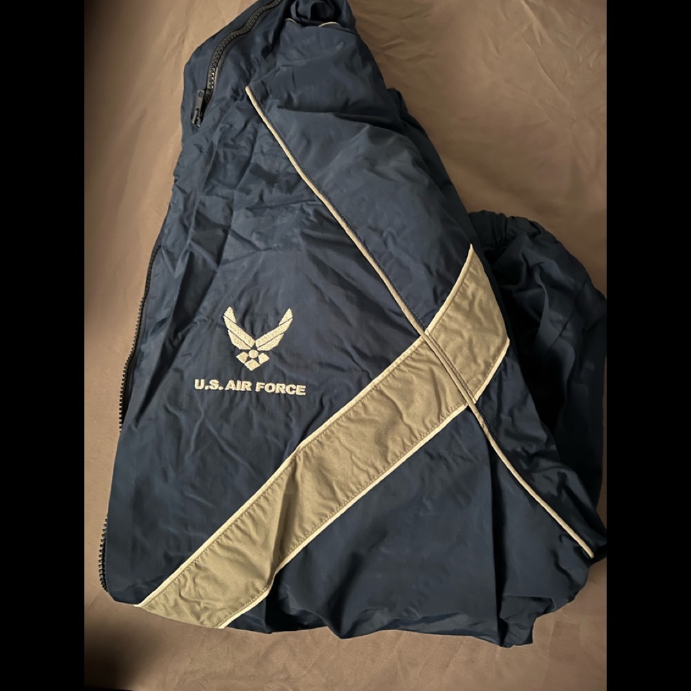 AF PT gear 1 jacket (3XL), 3 shirts (3 & 4XL), 6 shorts (3 & 4XL)